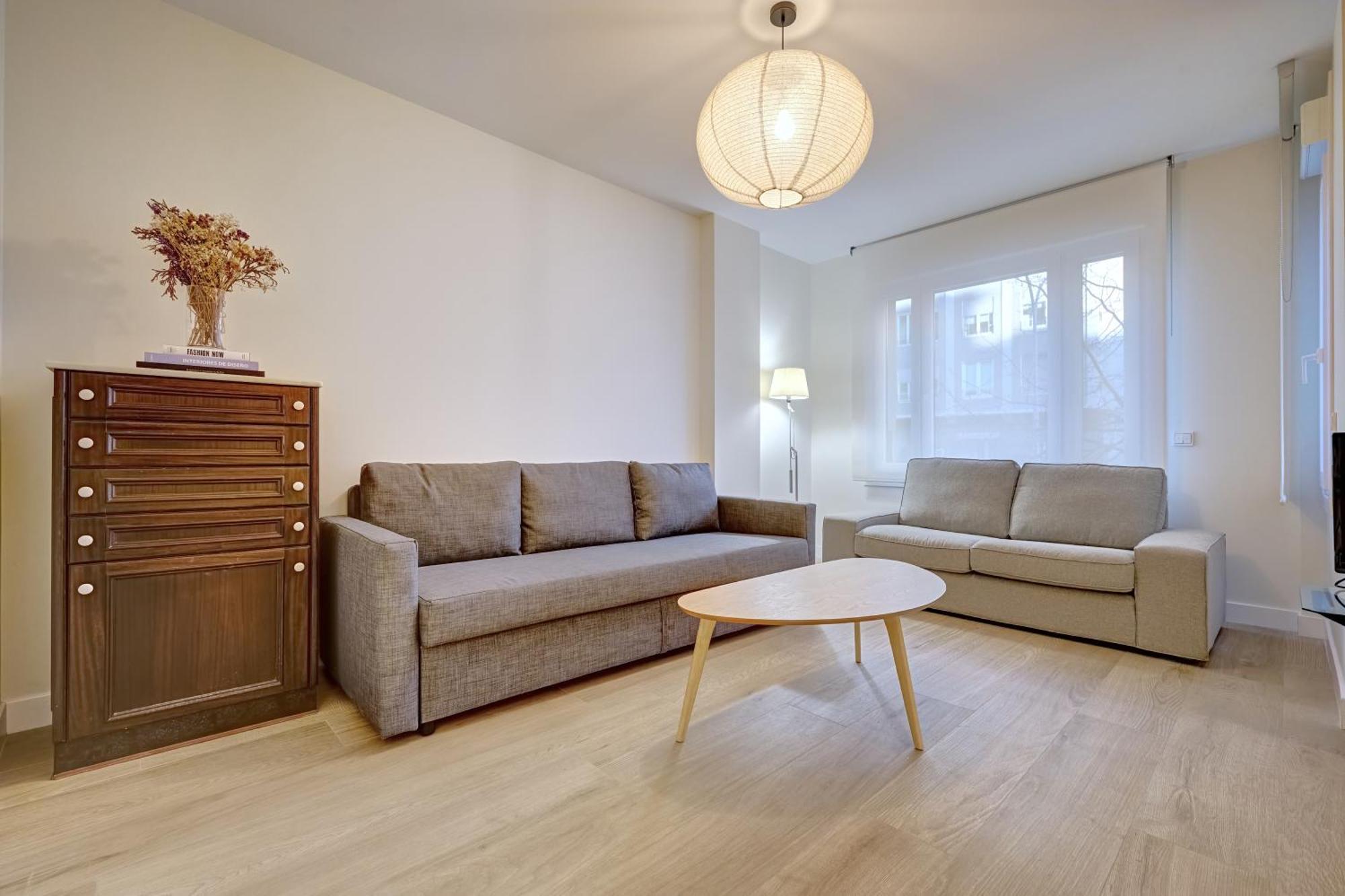 Apartamento El Conde By Clabao Pamplona Exterior photo